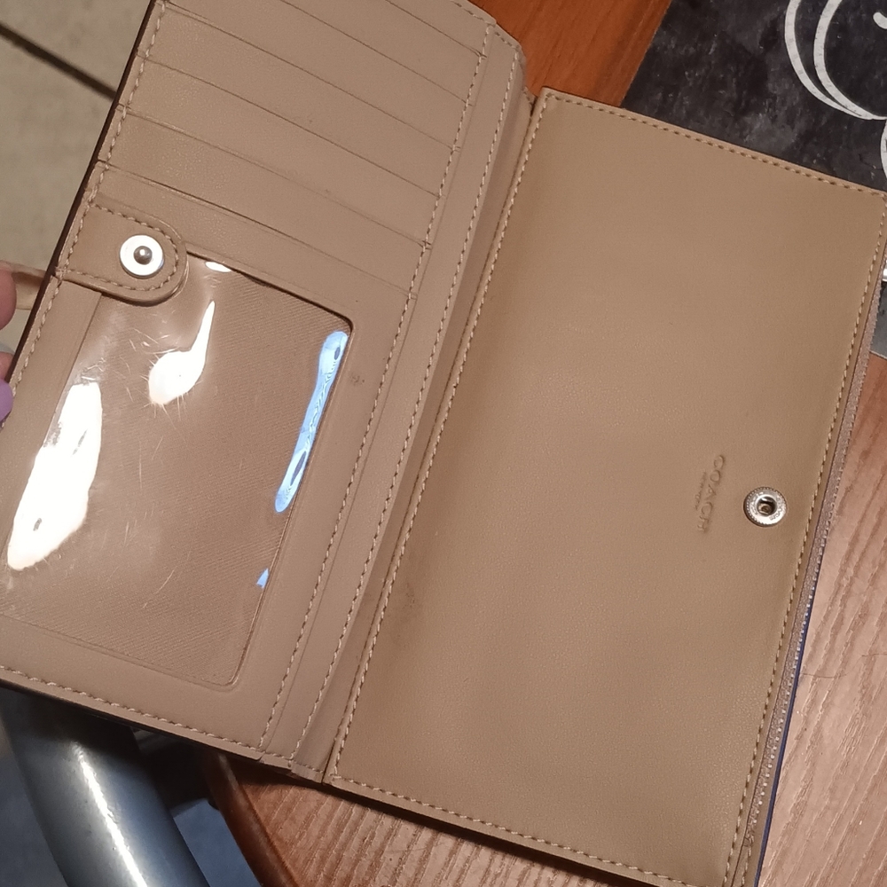 Lavender Coach Wallet - Picture 3 of 3